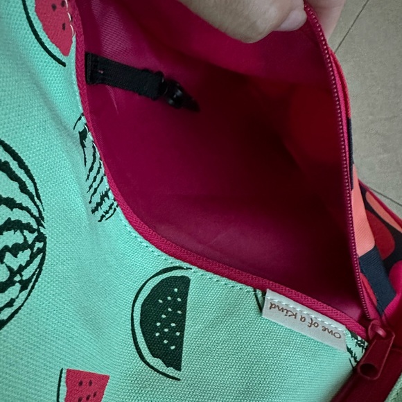 New with no tags- KAVU Paxton Pack Rope Sling Crossbody Bag - Watermelon - Picture 6 of 12